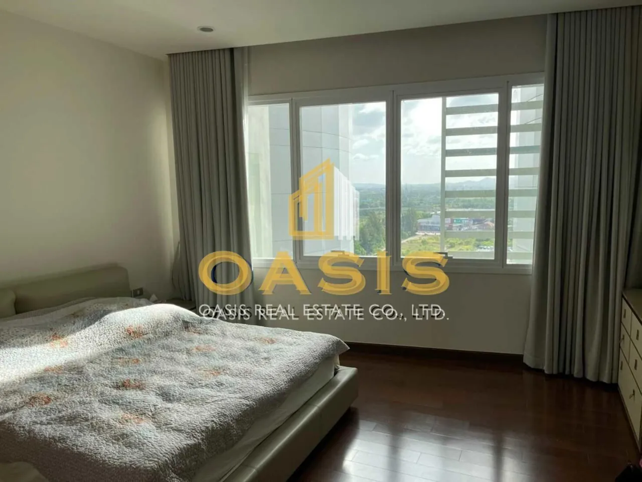 Mövenpick White Sand Beach Residences Pattaya for sale and rent