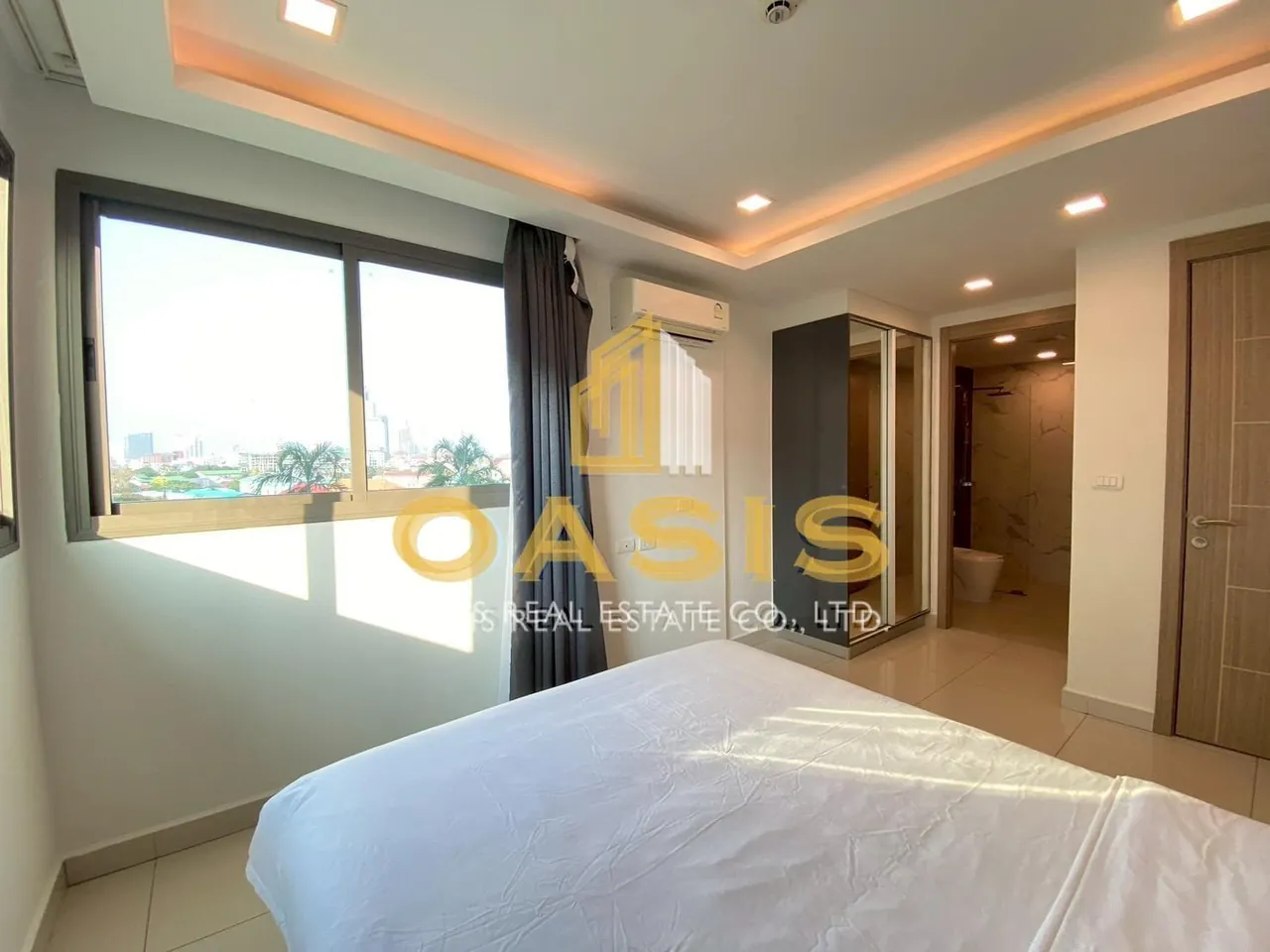 Arcadia Beach Continental For Sale