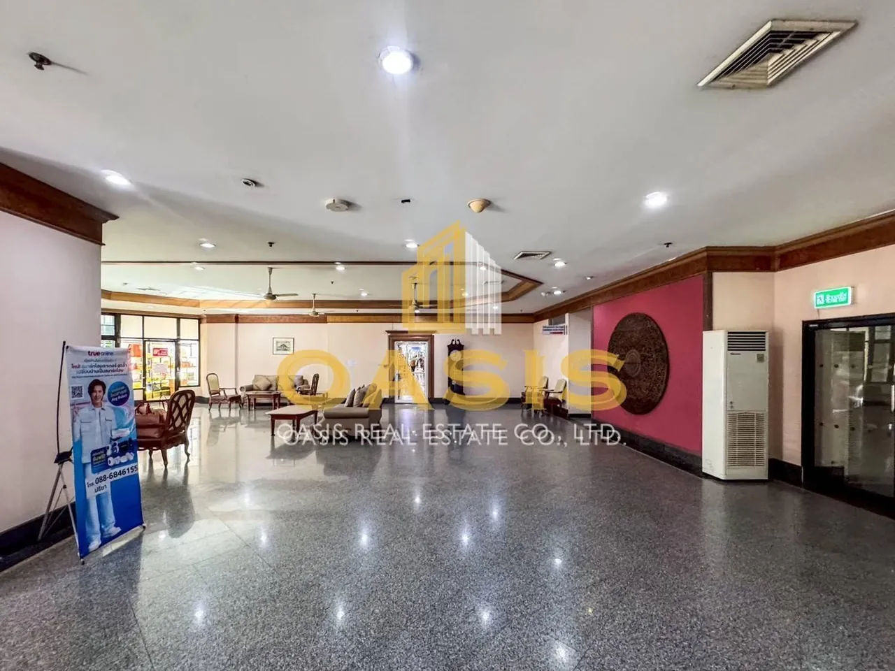 Luxury High-Rise Condo in Ratchathewi For sale