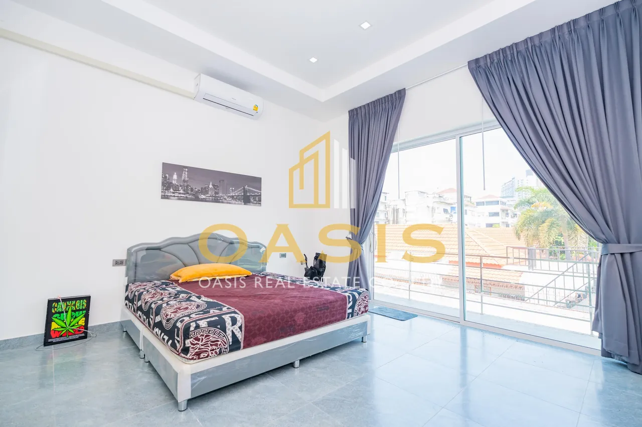New Modern Luxury Villa for Sale or Rent Pratumnak Hill