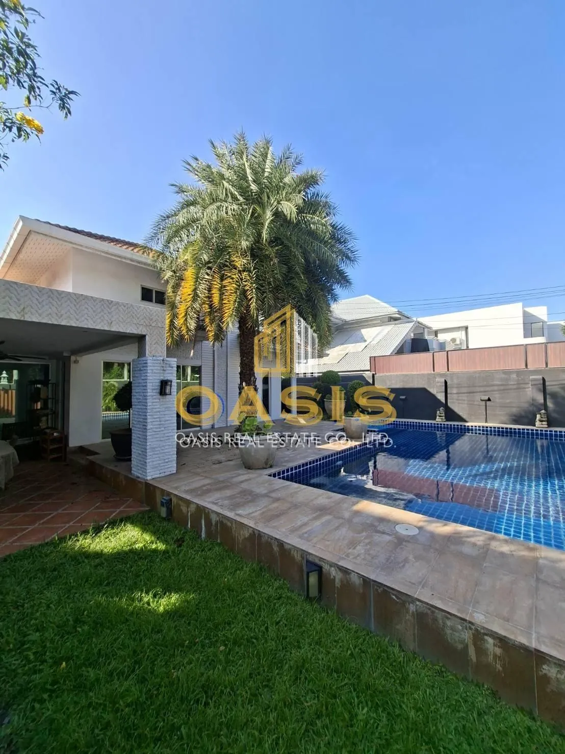 Private pool villa in Pattaya Lagoon 3 for sale