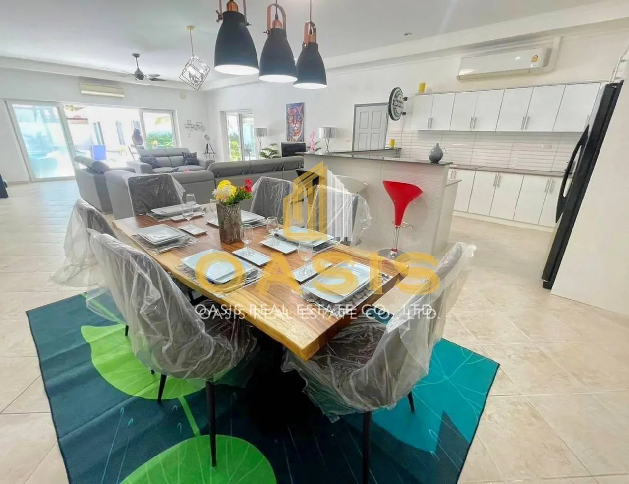 Majestic Beachfront Residence for Sale Pratumnak Hill
