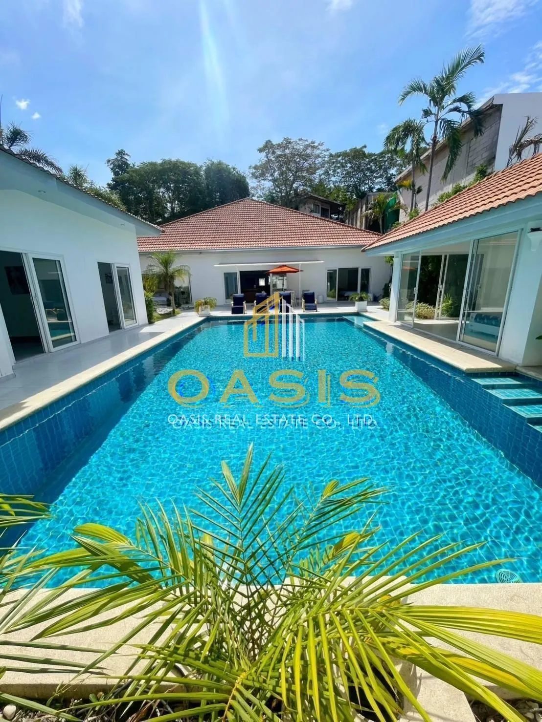 Majestic Beachfront Residence for Sale Pratumnak Hill
