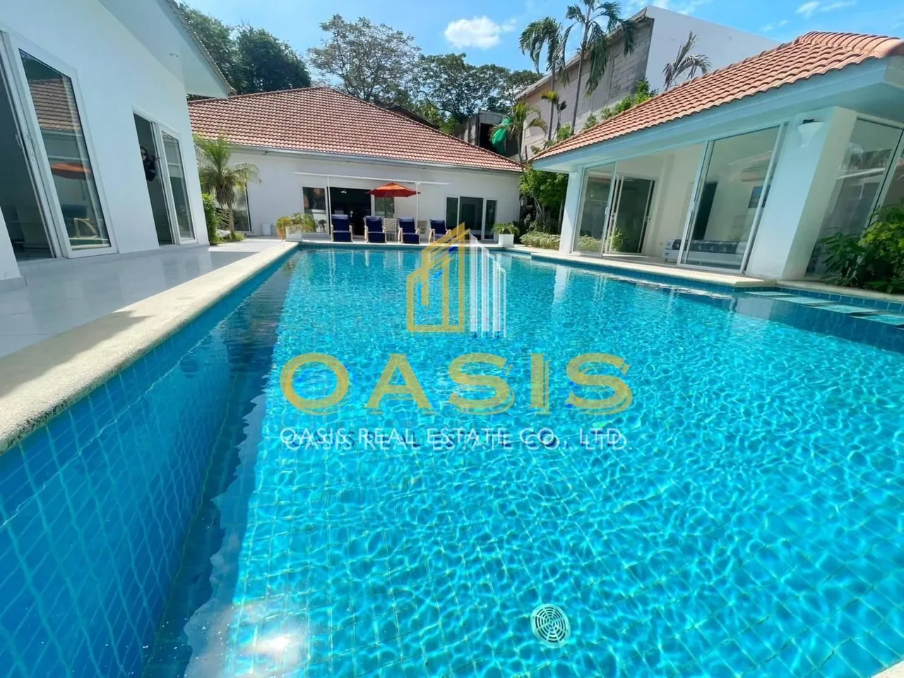 Majestic Beachfront Residence for Sale Pratumnak Hill