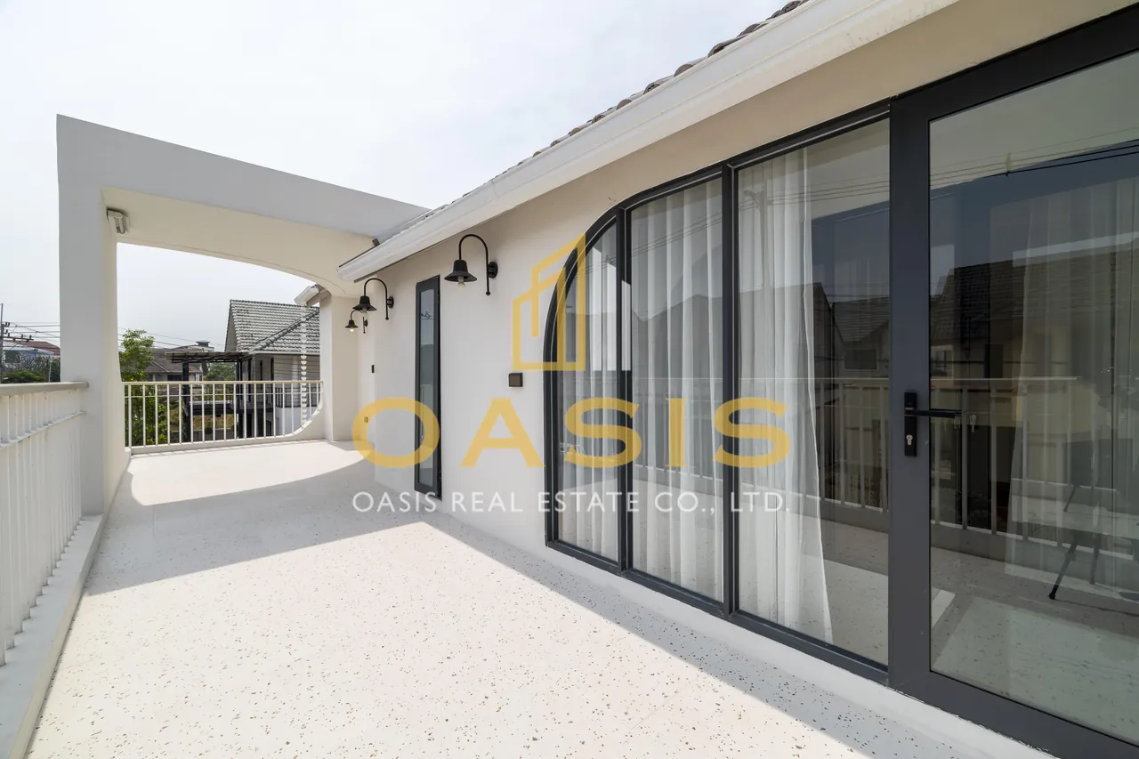 Minimal Nordic Villa Central Park 2 Pattaya For Sale