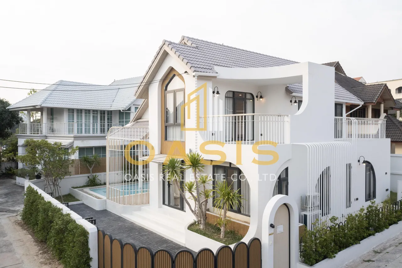 Minimal Nordic Villa Central Park 2 Pattaya For Sale