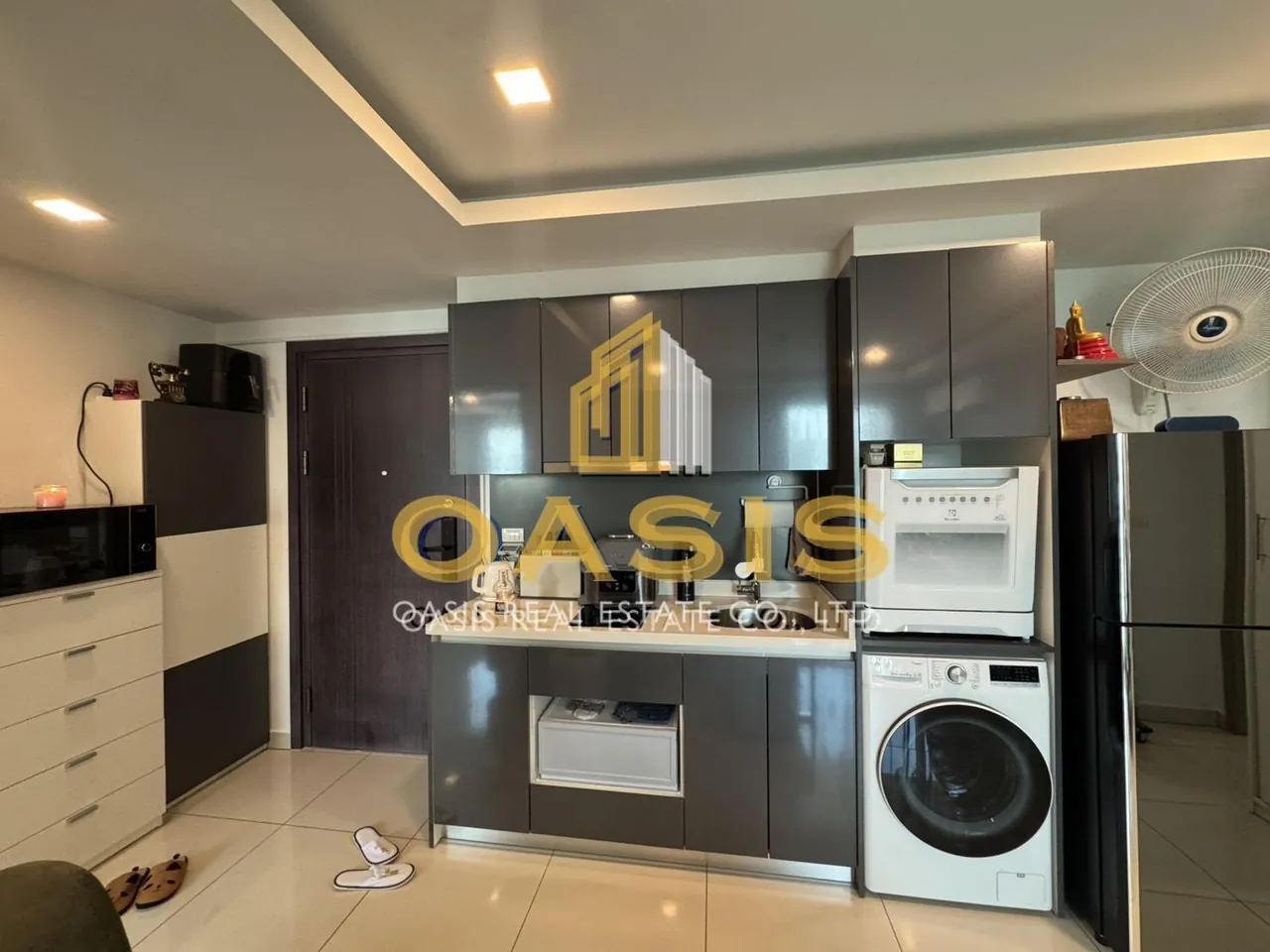 🏝 Arcadia Beach Continental – 2 Bedroom Condo for Sale