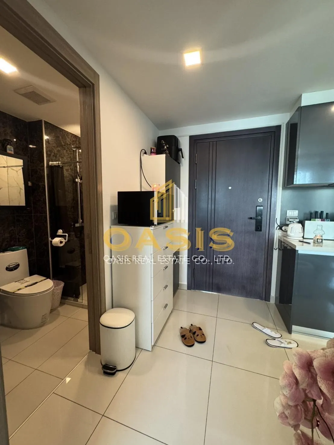 🏝 Arcadia Beach Continental – 2 Bedroom Condo for Sale