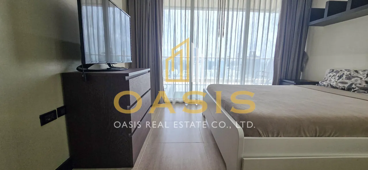 Luxury Penthouse overlooking Benjakitti Park – Asoke, Bangkok