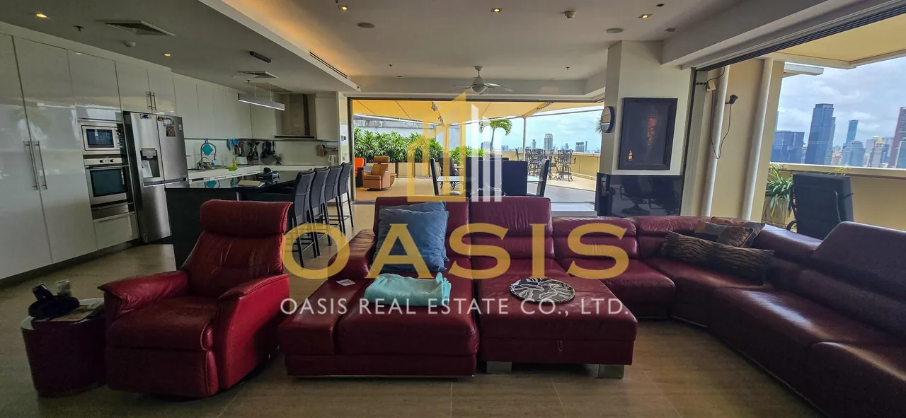 Luxury Penthouse overlooking Benjakitti Park – Asoke, Bangkok