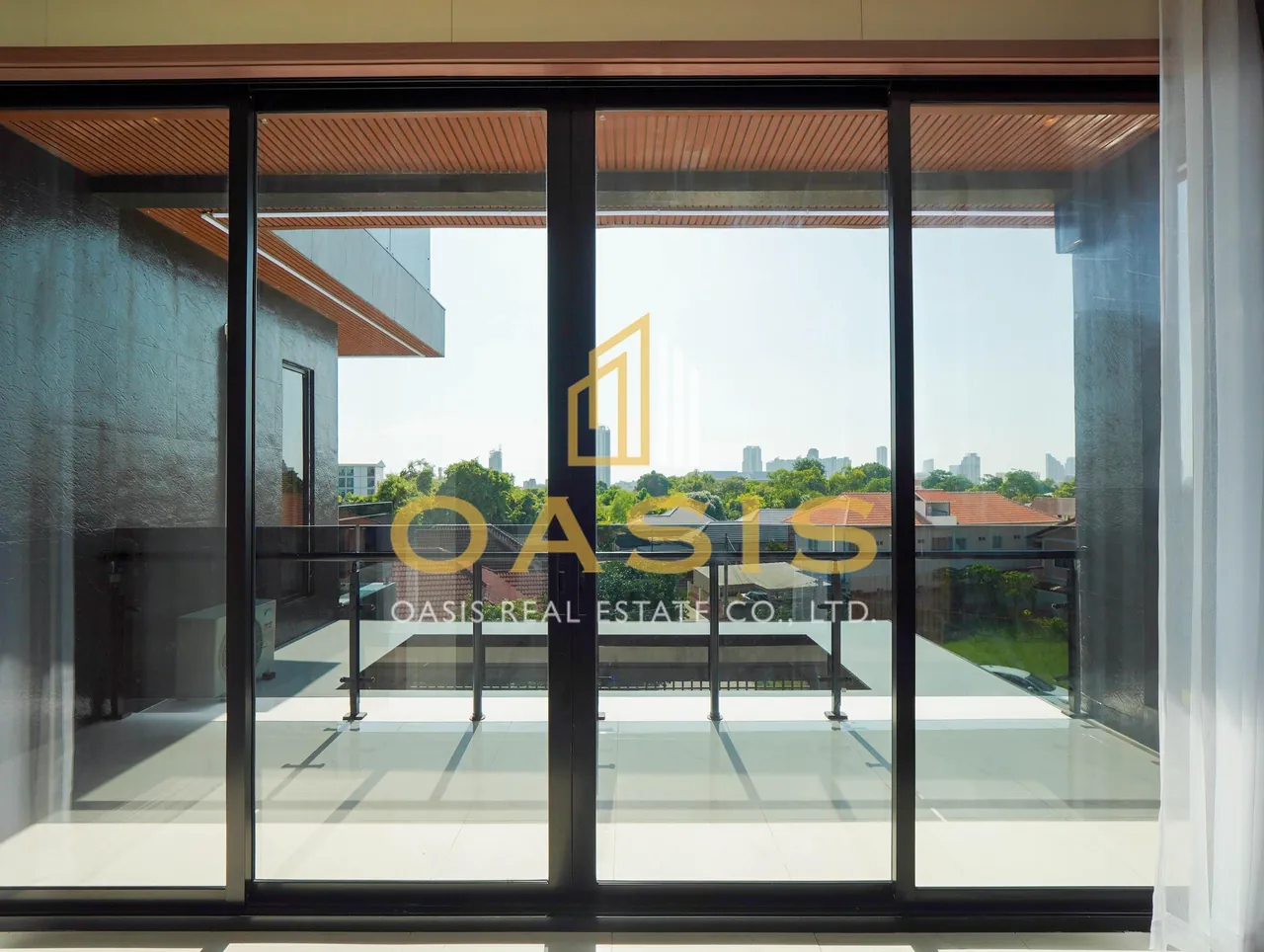 Brand-New 5-Bedroom Luxury Pool Villa for Sale & Rent in Na Jomtien