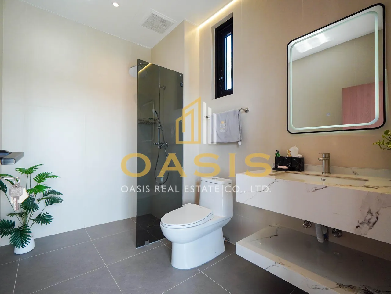 Brand-New 5-Bedroom Luxury Pool Villa for Sale & Rent in Na Jomtien