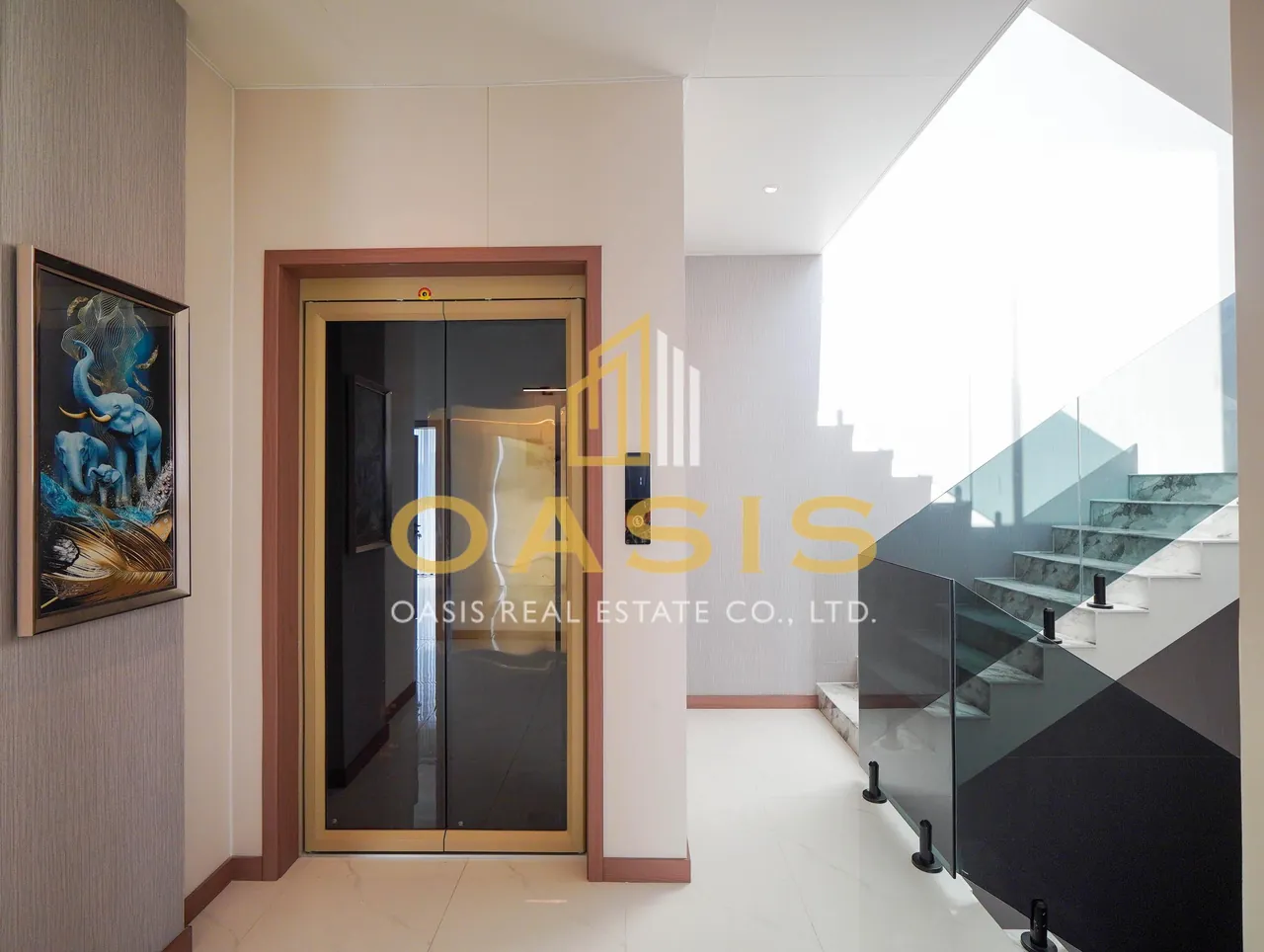 Brand-New 5-Bedroom Luxury Pool Villa for Sale & Rent in Na Jomtien