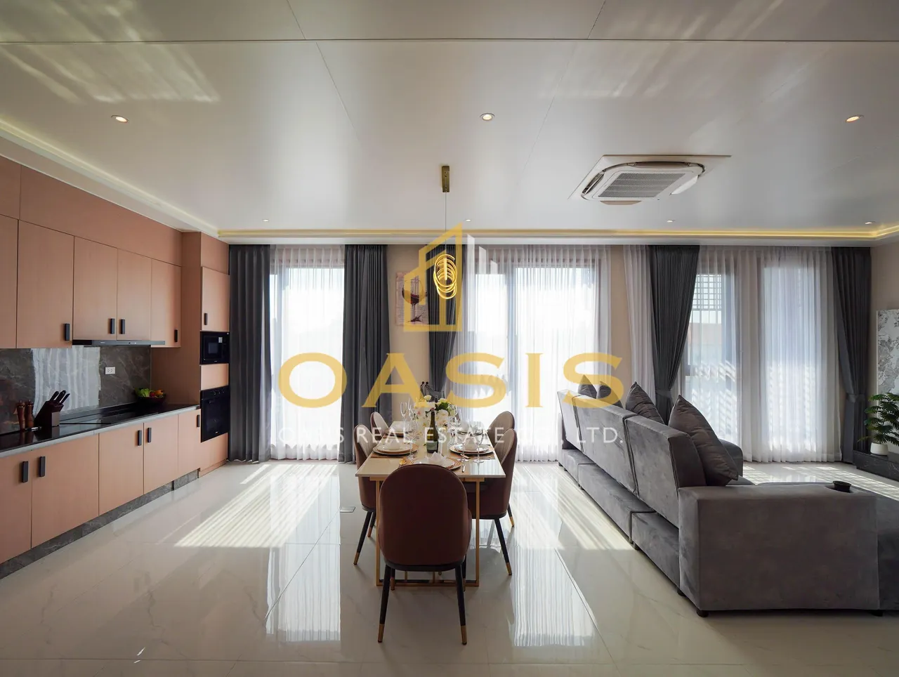 Brand-New 5-Bedroom Luxury Pool Villa for Sale & Rent in Na Jomtien