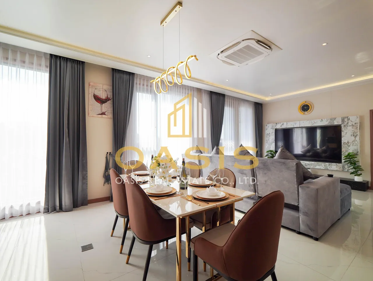 Brand-New 5-Bedroom Luxury Pool Villa for Sale & Rent in Na Jomtien