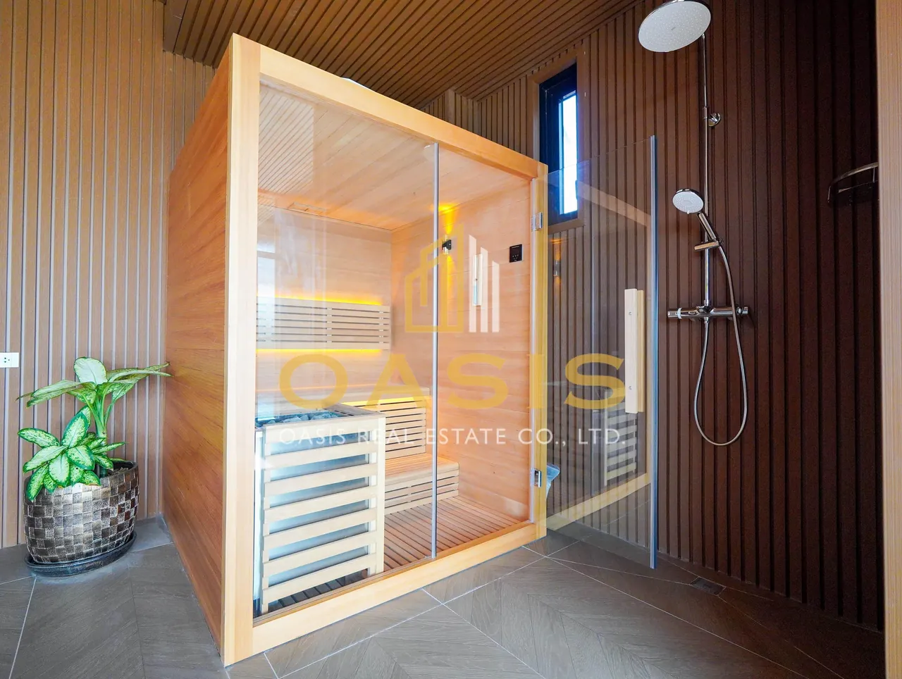 Brand-New 5-Bedroom Luxury Pool Villa for Sale & Rent in Na Jomtien