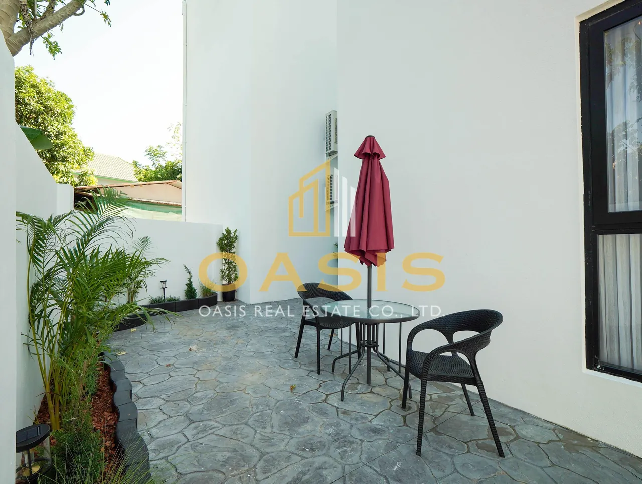 Brand-New 5-Bedroom Luxury Pool Villa for Sale & Rent in Na Jomtien