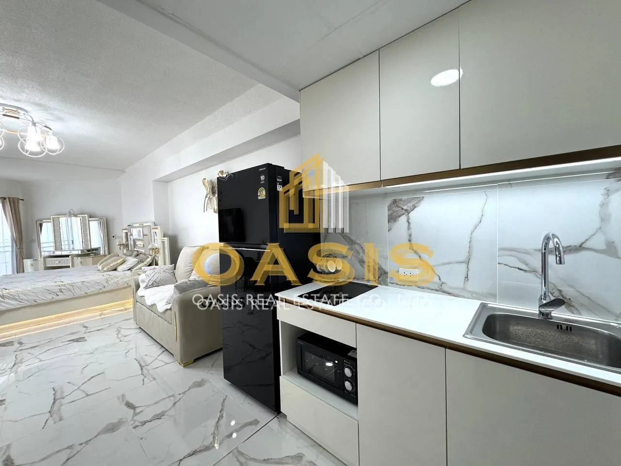 Beautiful big renovated studio in Paradise Condominium Jomtien in Foreign name