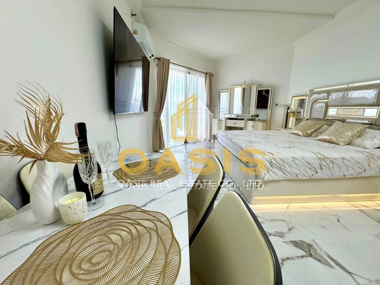 Beautiful big renovated studio in Paradise Condominium Jomtien in Foreign name