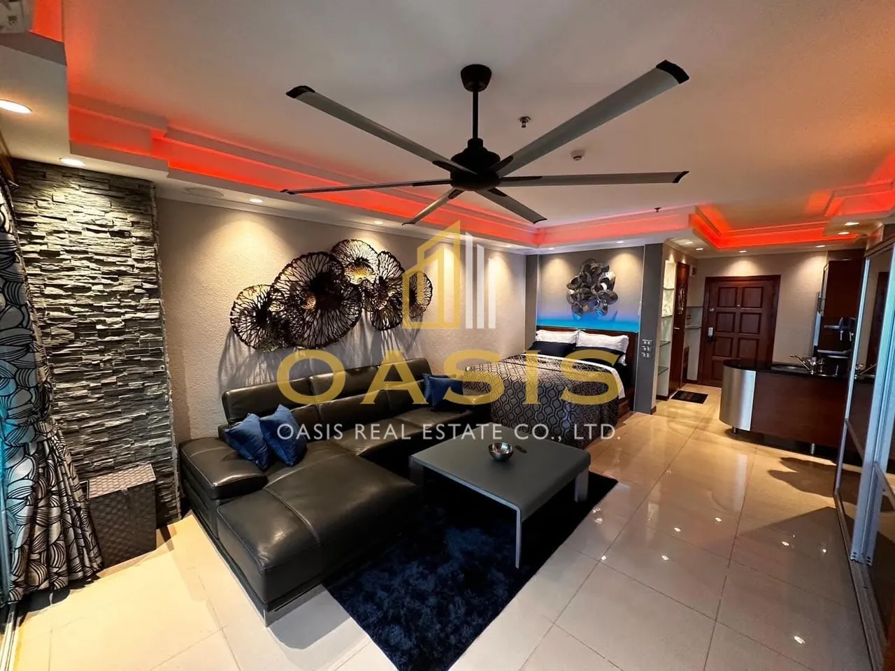 Stunning Oceanfront Studio at Pratumnak Hill for rent