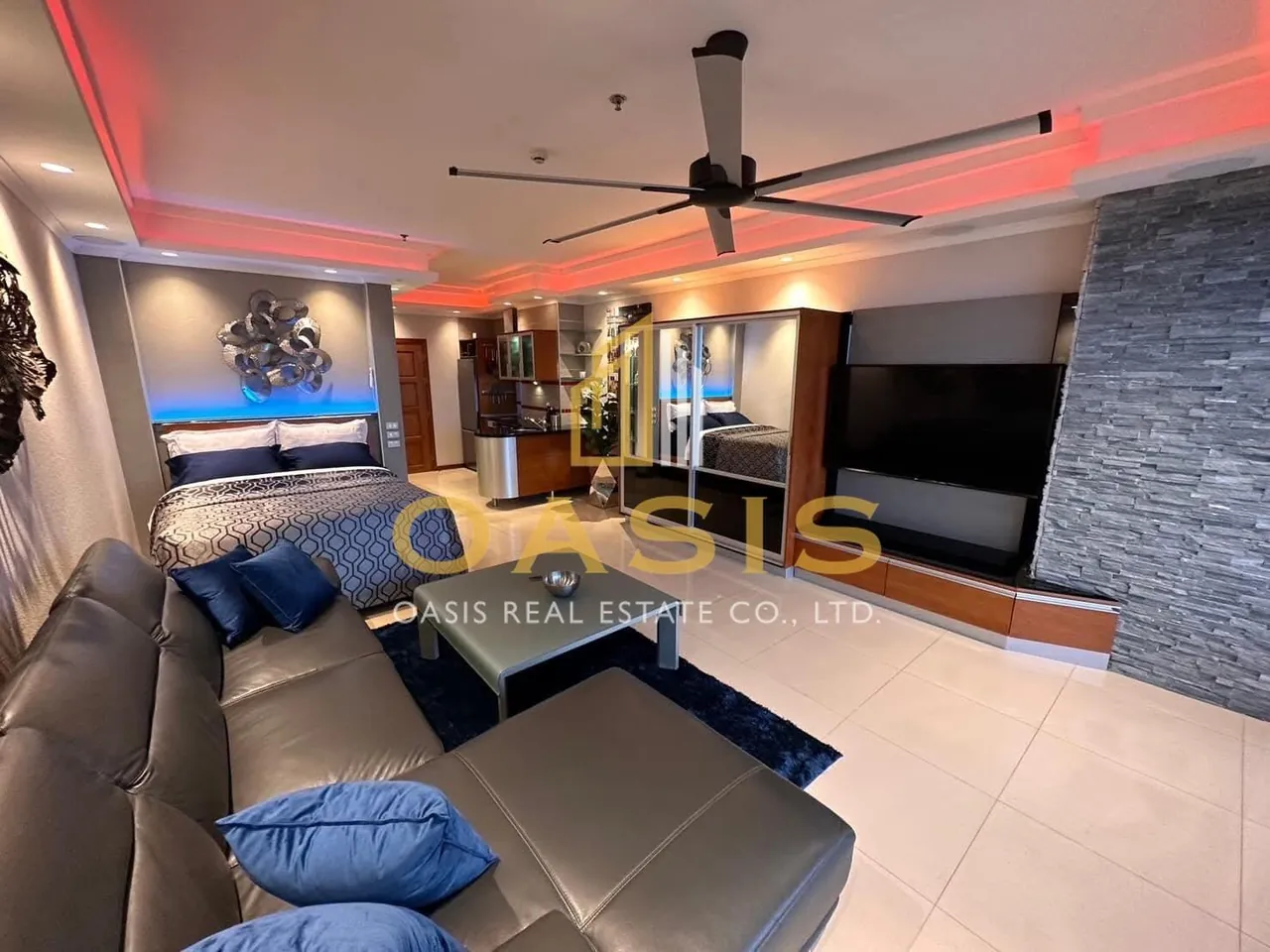 Stunning Oceanfront Studio at Pratumnak Hill for rent