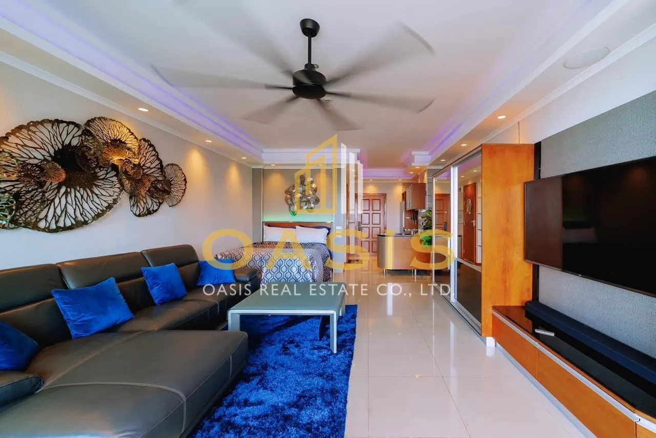 Stunning Oceanfront Studio at Pratumnak Hill for rent