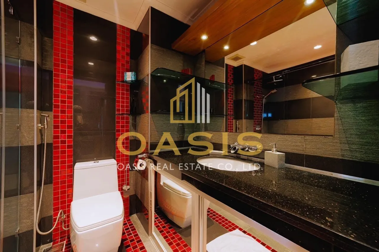 Stunning Oceanfront Studio at Pratumnak Hill for rent
