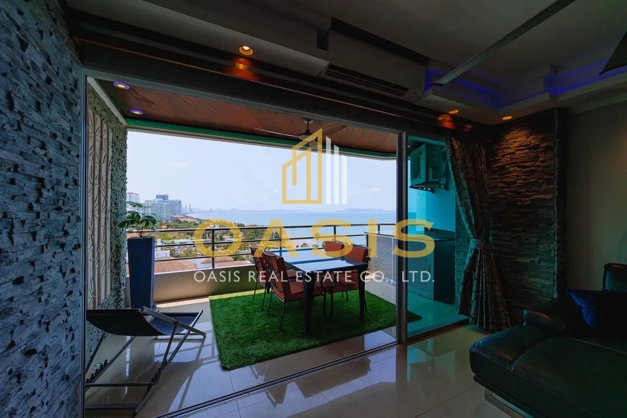 Stunning Oceanfront Studio at Pratumnak Hill for rent