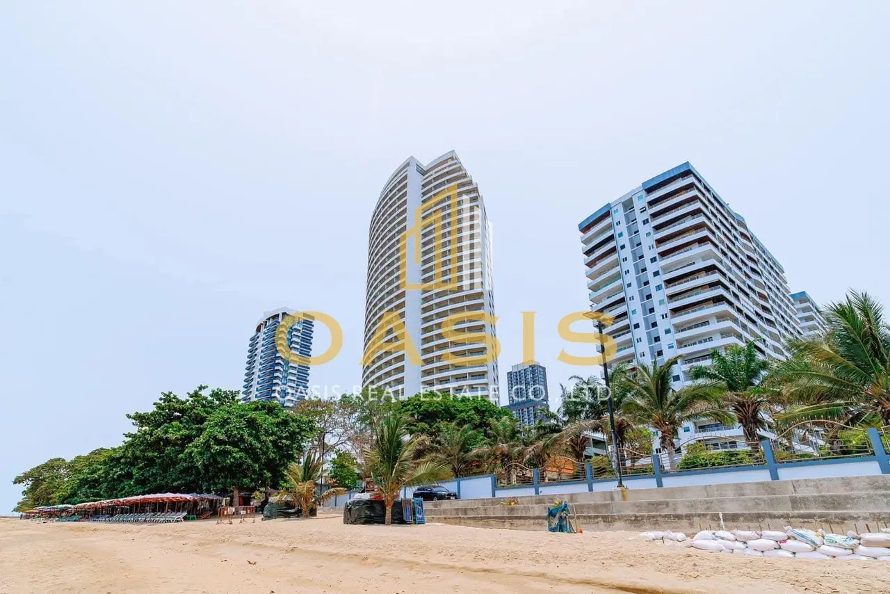Stunning Oceanfront Studio at Pratumnak Hill for rent
