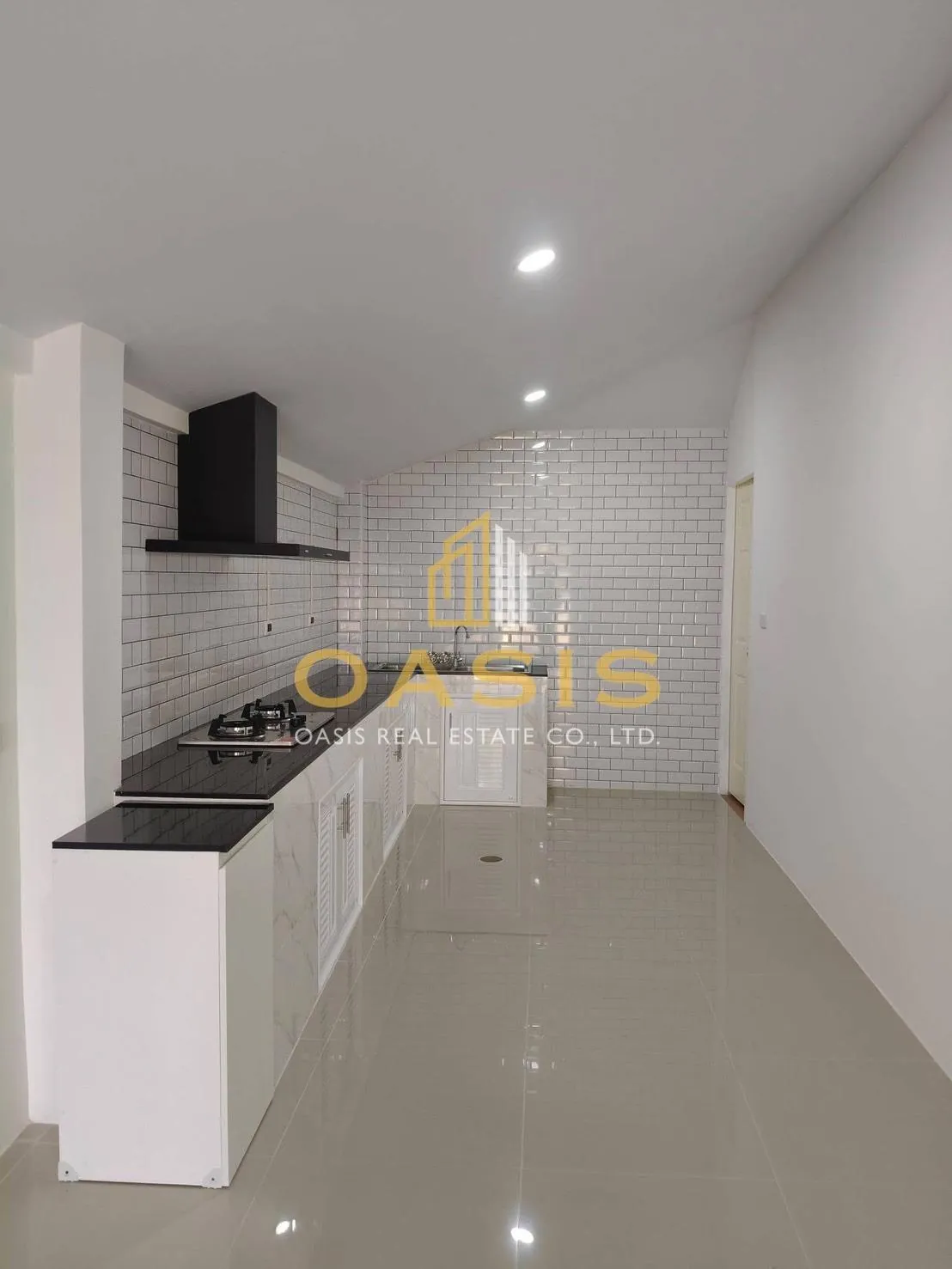 House Mapprachan Lake, For Sale