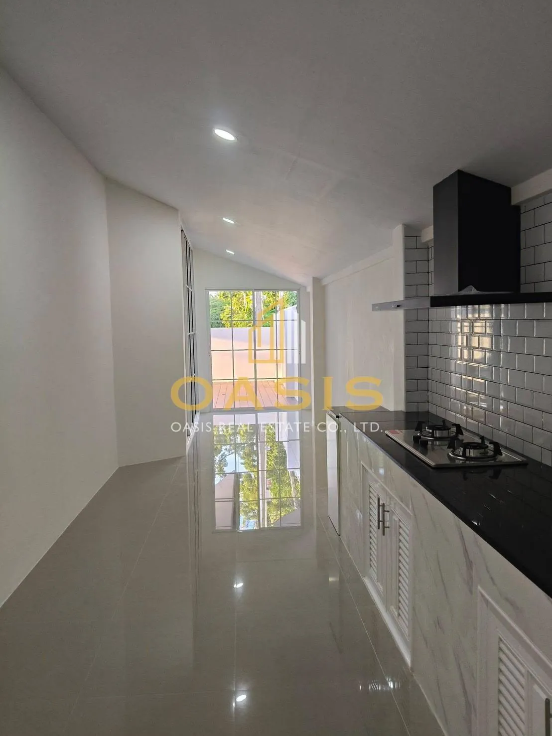House Mapprachan Lake, For Sale
