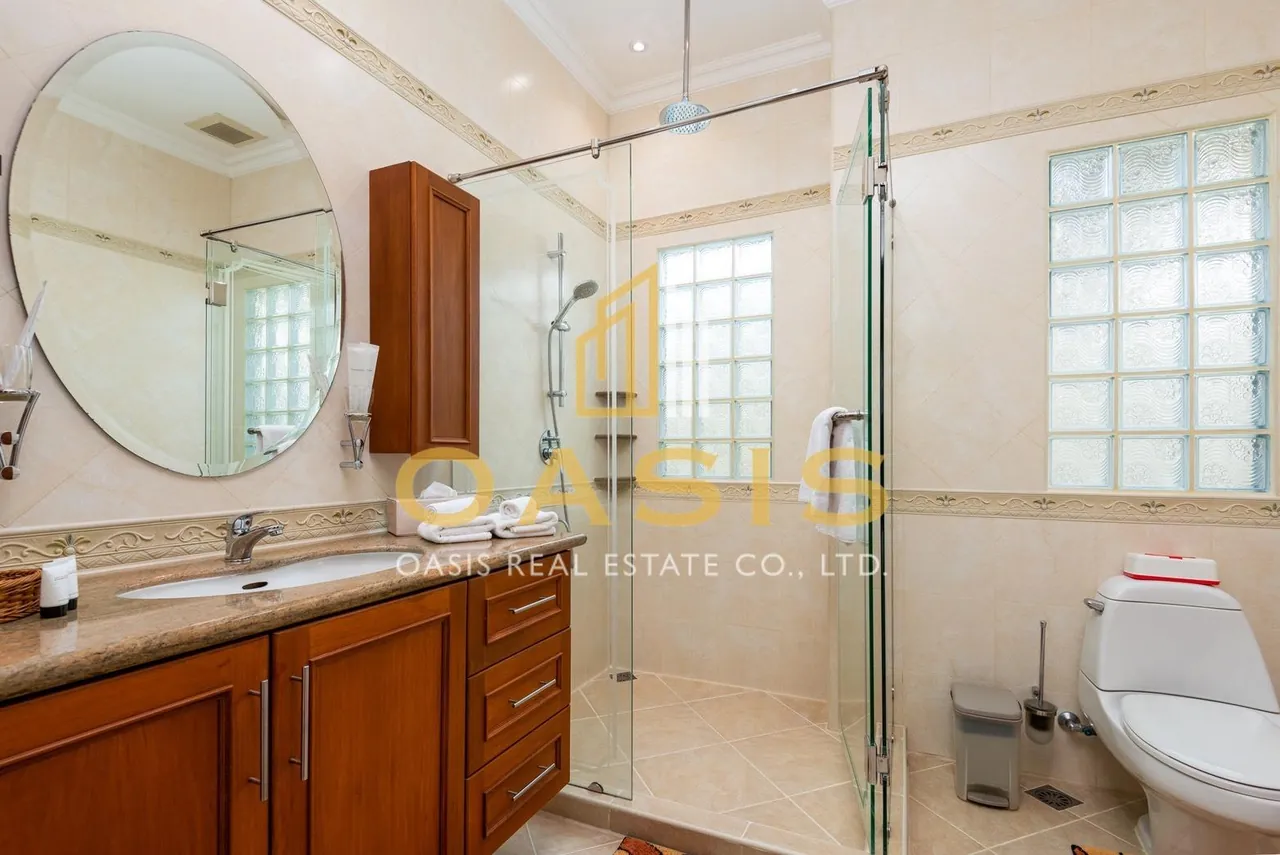 Private Pool Villa for Rent in Pratumnak – Only 50 meters from Dongtan Beach