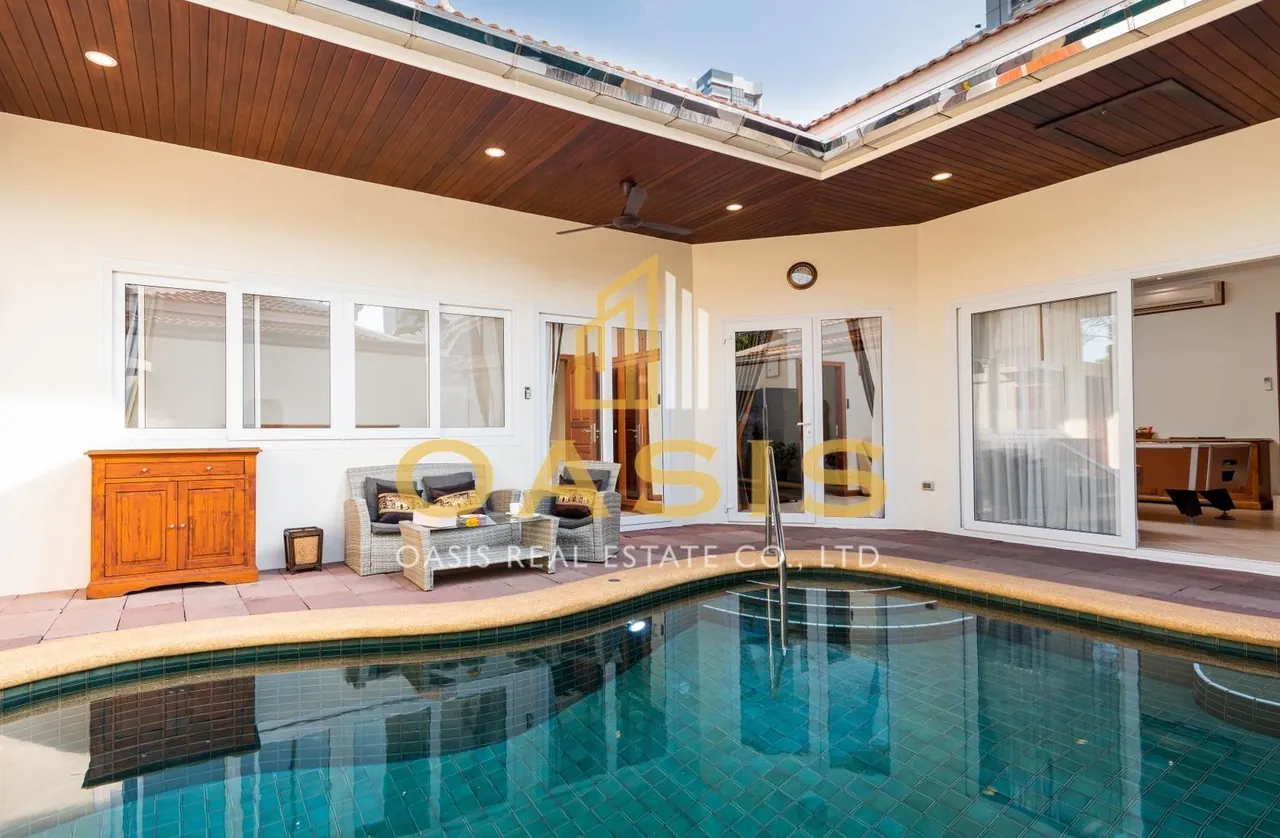 Private Pool Villa for Rent in Pratumnak – Only 50 meters from Dongtan Beach