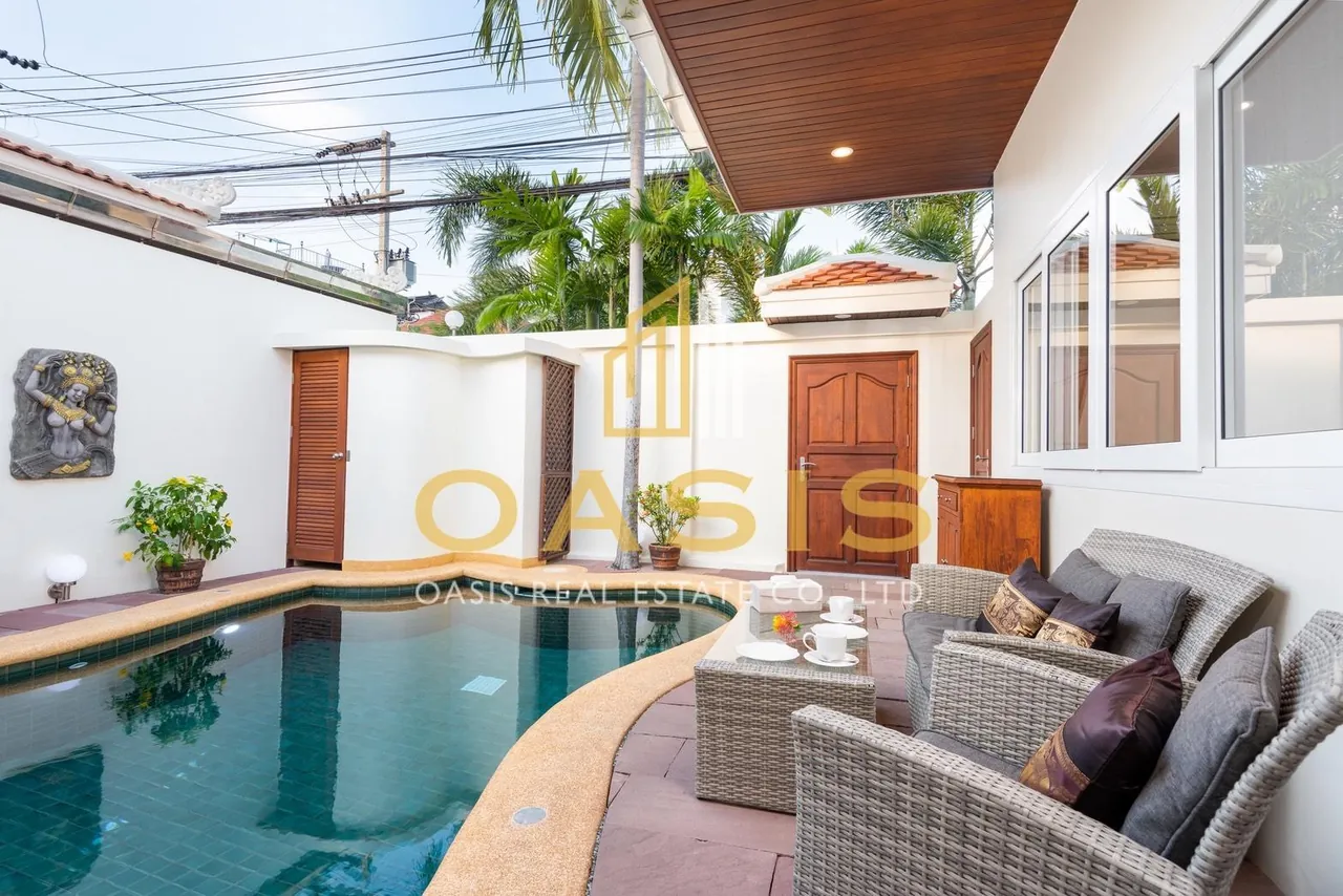 Private Pool Villa for Rent in Pratumnak – Only 50 meters from Dongtan Beach