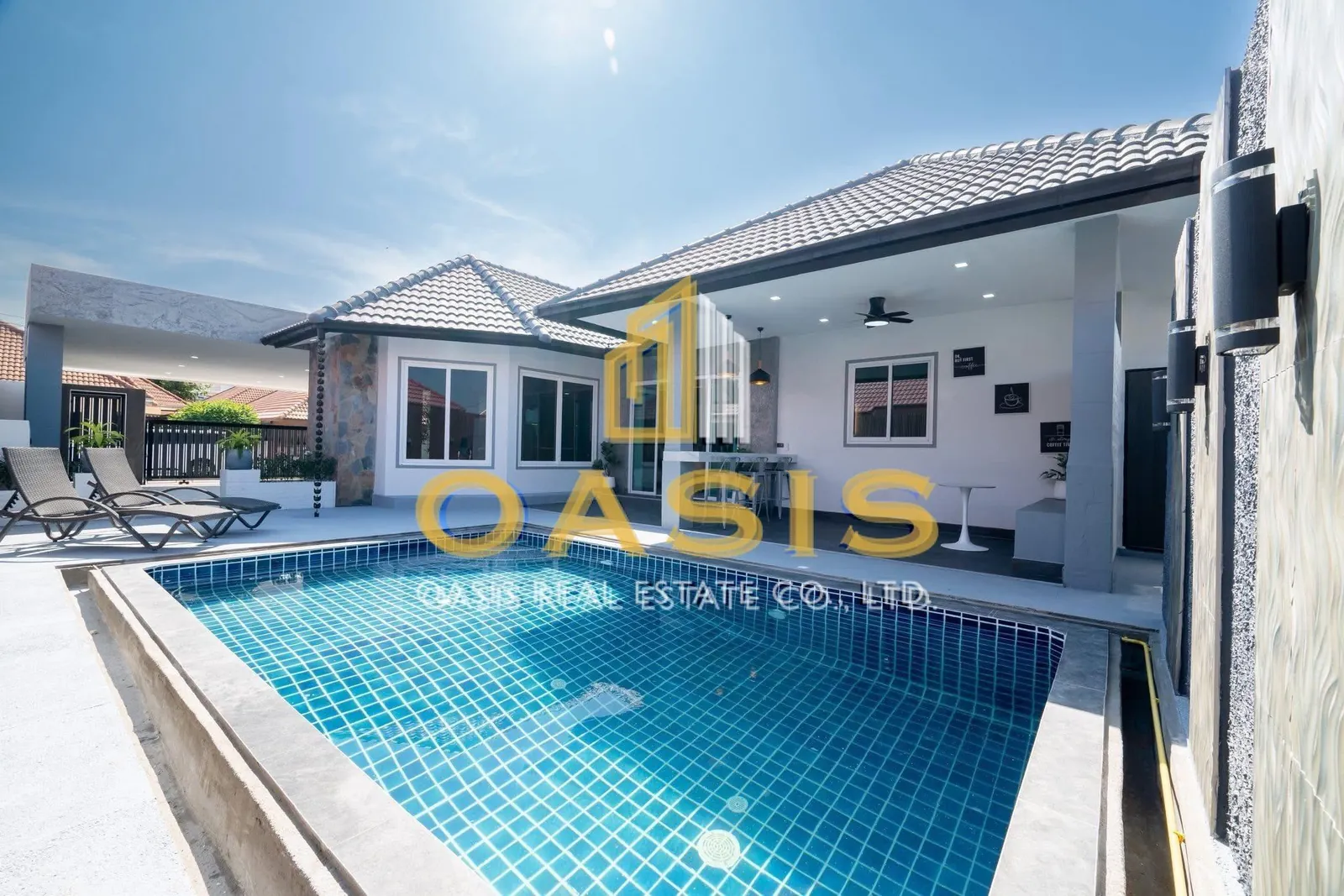 Beautiful Modern Luxury Home for Sale Pattaya Hill Village 2