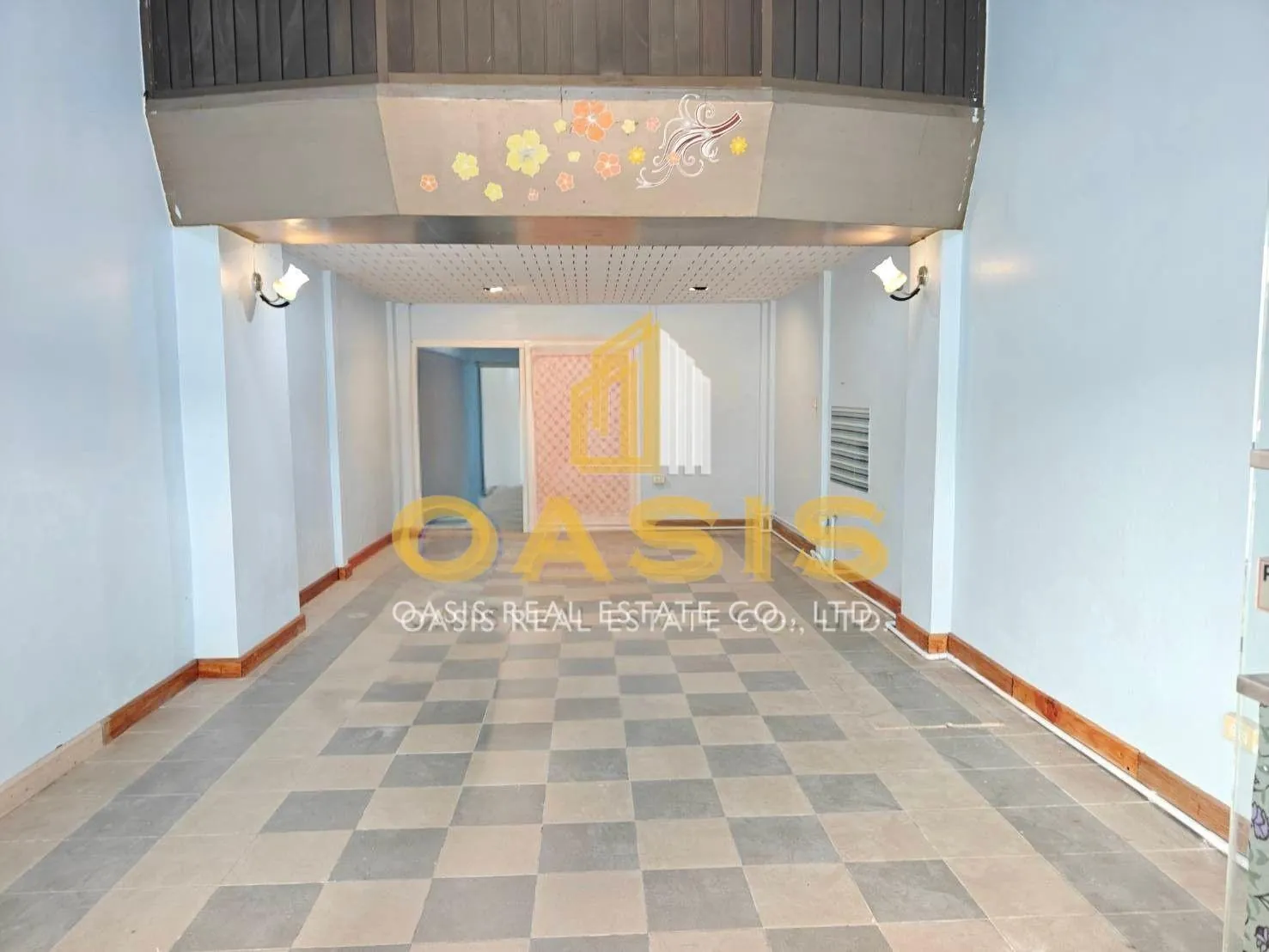 5-Storey Commercial Building Soi.Ratchadaphisek 22 – For Rent & Sale