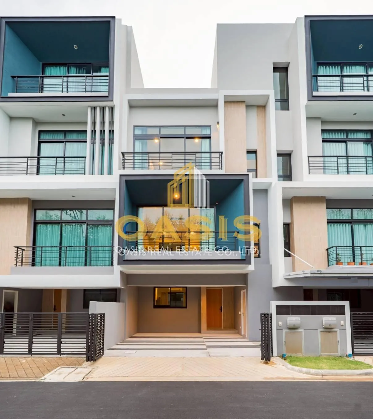 Nirvana DEFINE Krungthep Kreetha modern luxury living for rent