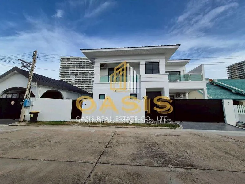 Jomtien Condotel Village Luxury Pool Villa For Sale