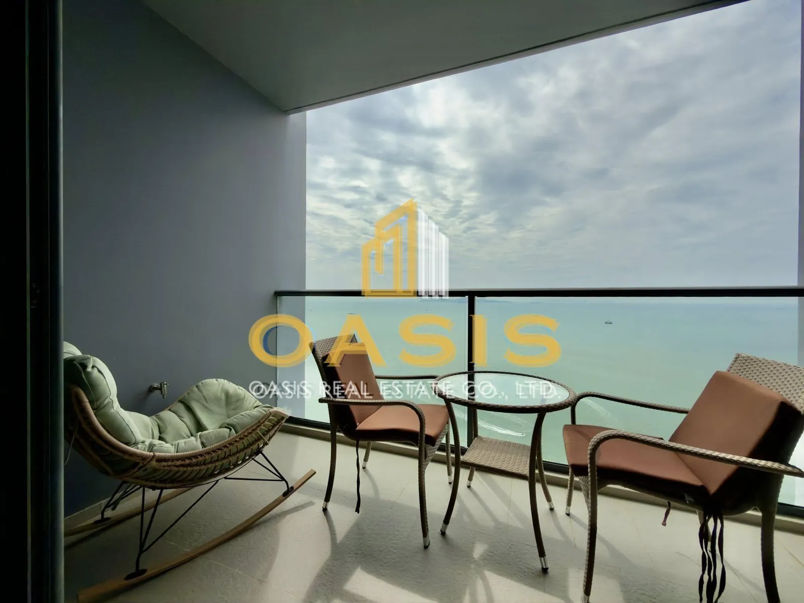 Zire Wongamat Sea View Condominium for Sale