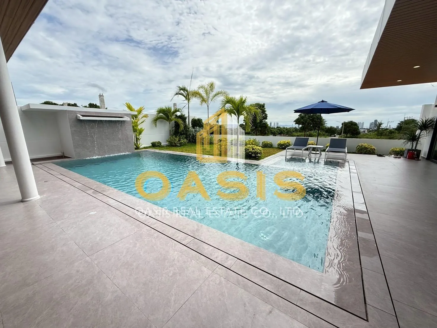LUXURY POOL VILLAS IN A PRIME HILLSIDE LOCATION FOR SALE