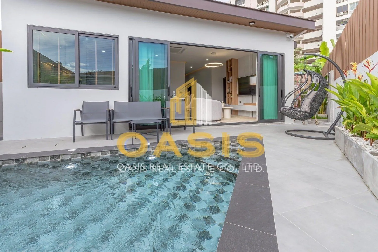 Modern Style Single House Pool Villa for Sale in Central Pattaya