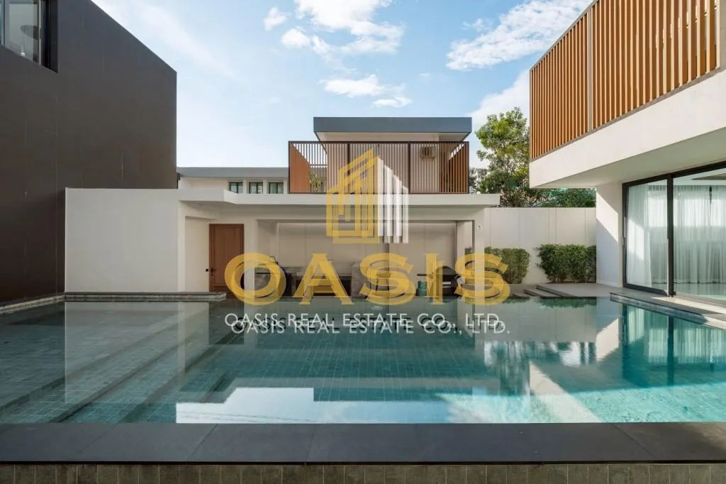 Luxury Modern Pool Villa Near Jomtien Beach For Sale