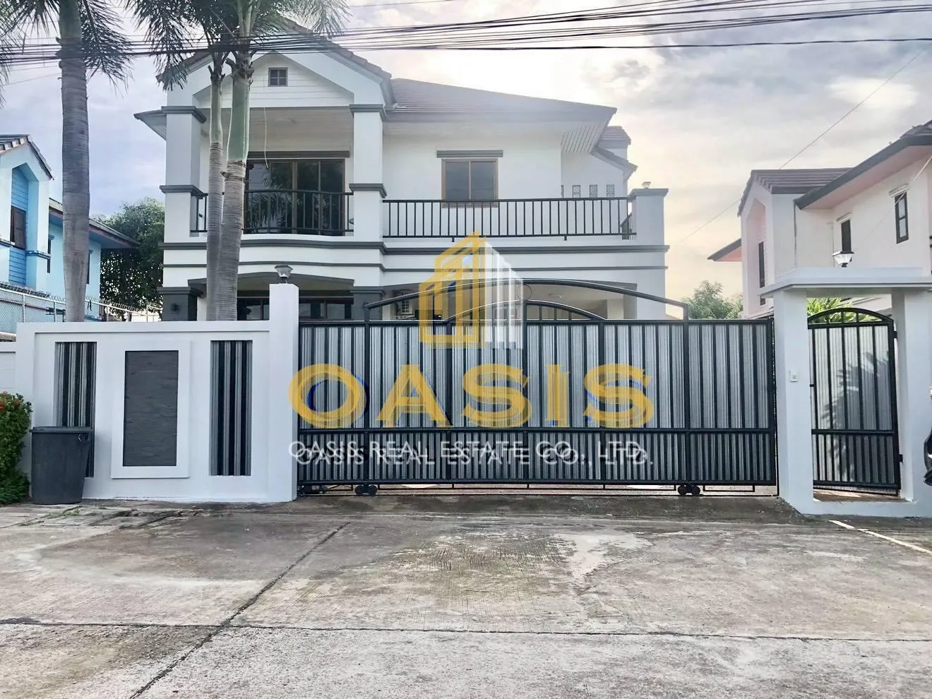 Exceptional renovated 2 story House for Sale and Rent