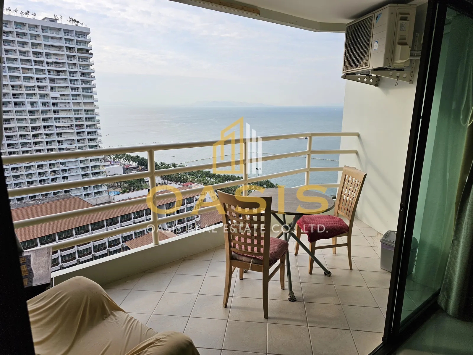 Spacious Sea-View Condo at View Talay 5C For Sale