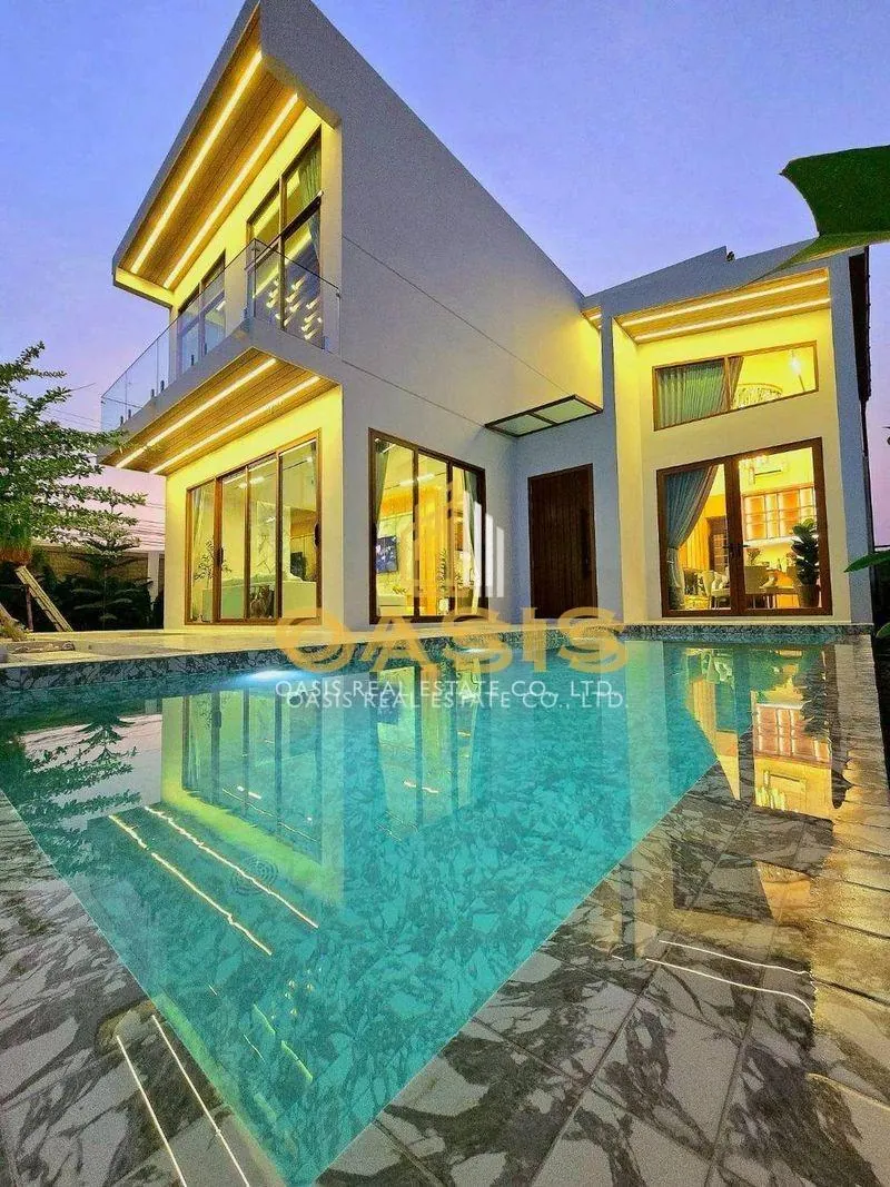 Tropical Luxury Style Pool Villa for Sale