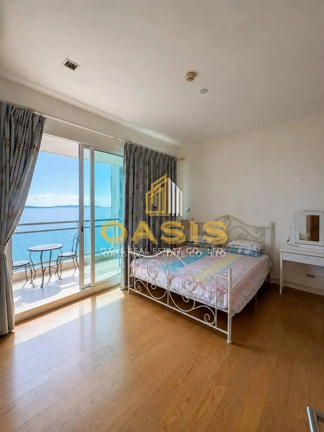 Reflection Jomtien Condo for Sale, Foreigner name
