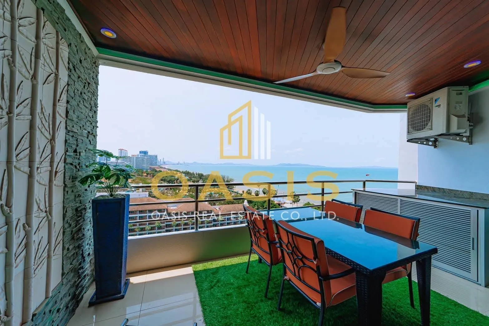 Stunning Oceanfront Studio at Pratumnak Hill for rent