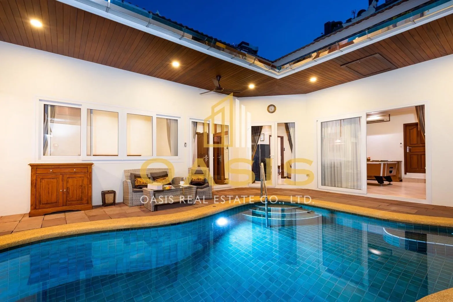 Private Pool Villa for Rent in Pratumnak – Only 50 meters from Dongtan Beach