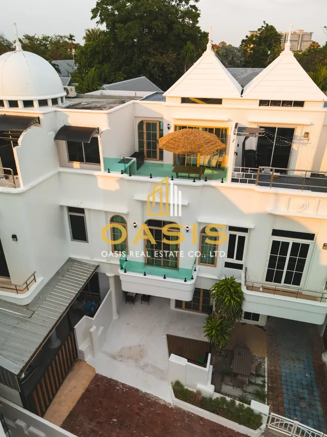Santorini Wongamat Exclusive Place For RENT