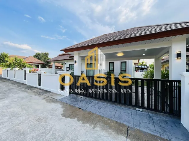 Exclusive Luxury Home Corner Plot for Sale